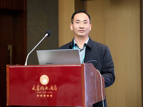 第十四屆VOCs減排與控制會議 “環(huán)保稅”成為最熱話題，“啟風(fēng)水旋塔”收到專家老師的表揚